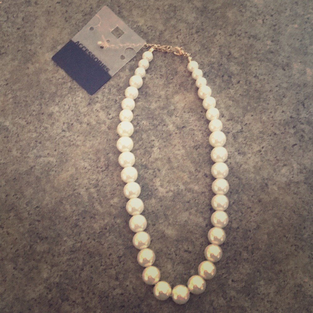Pearl necklace
